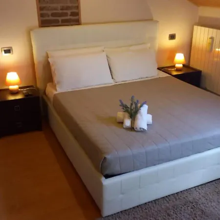 Antico Vicolo-appartamento Martina * Vercelli