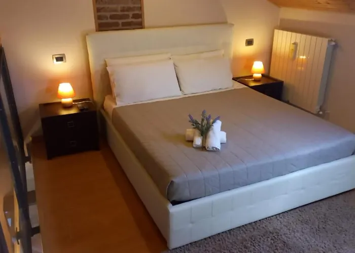 Antico Vicolo-appartamento Martina * فيرتشيلي